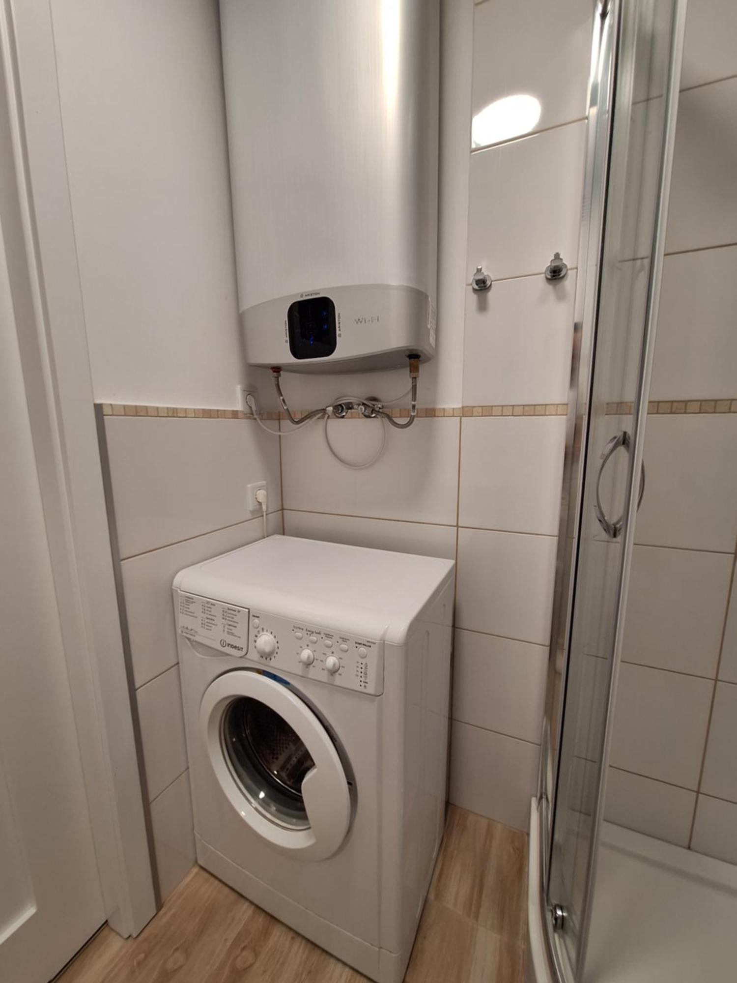 3 Apartment *